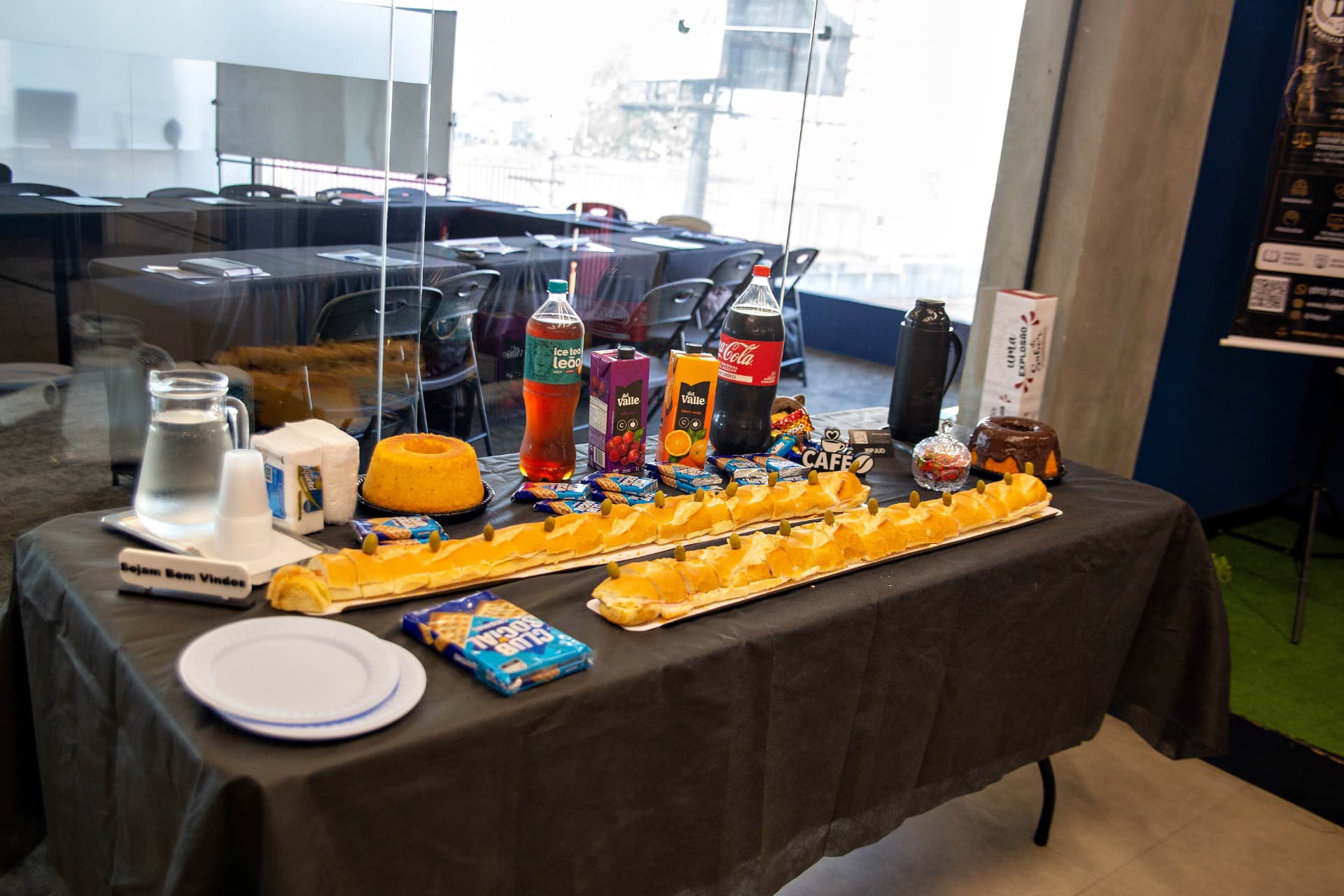 Coffee break e networking entre os participantes